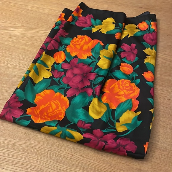 VINTAGE SCARF - Picture 2 of 3